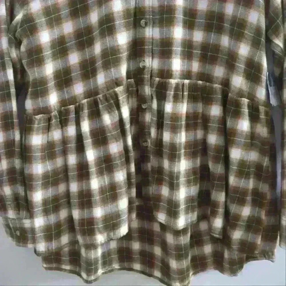 ARIZONA  JEAN CO. | Women's Olive/White/Tan Plaid Flannel Button Up Shirt - Picture 2 of 4